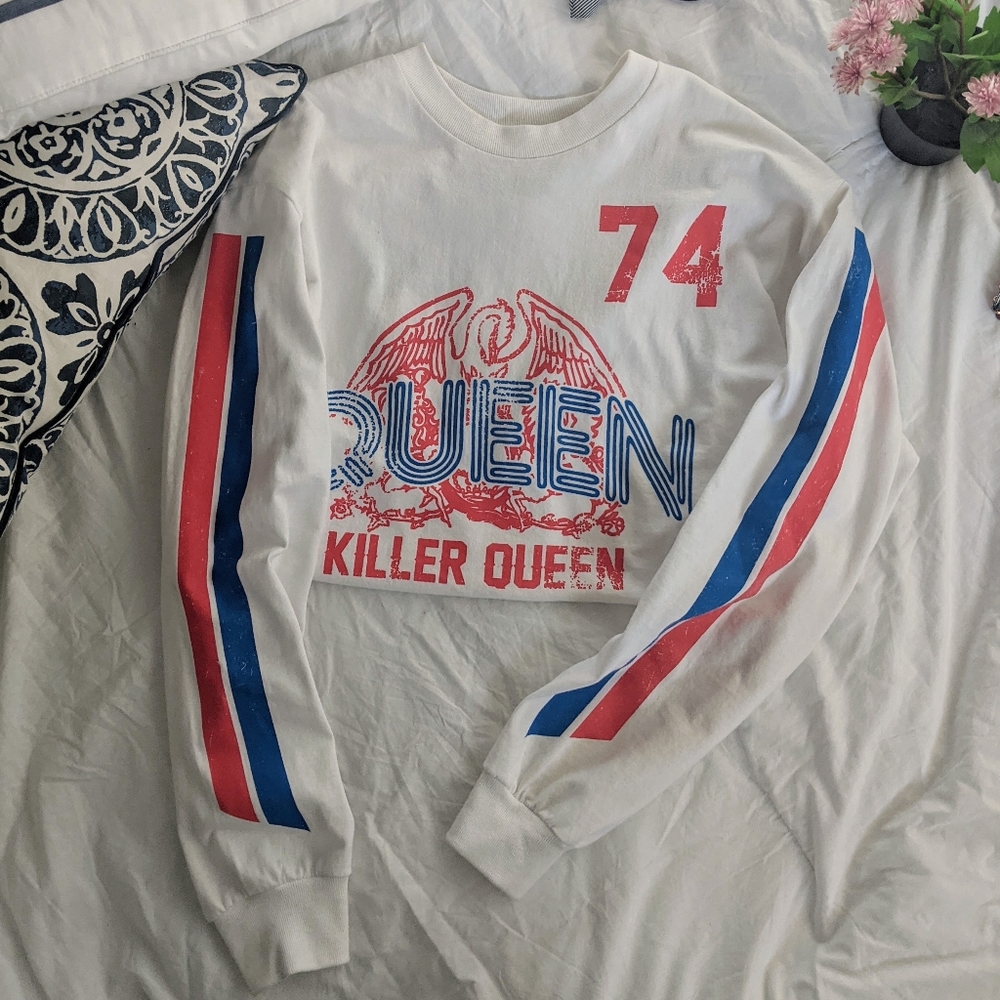 Queen long sleeved band tee